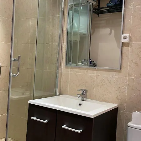 Pour 4 Personnes, 3* Au Pied Des Pistes A 1750 - Fr-1-549-22 * Chamrousse
