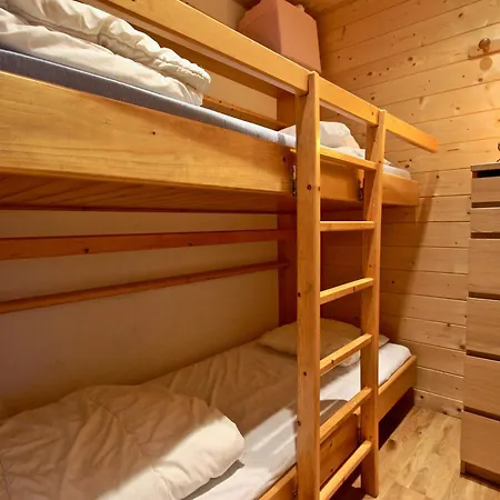Pour 4 Personnes, 3* Au Pied Des Pistes A 1750 - Fr-1-549-22 * Chamrousse